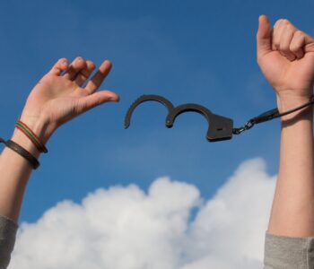 Free idioms: Explore helpful expressions about freedom and liberty