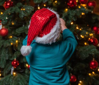 Fun would you rather Christmas questions for kids in winter