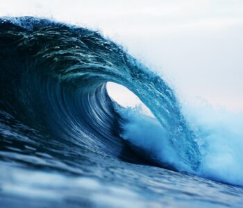 24 Popular ocean idioms and expressions about the sea