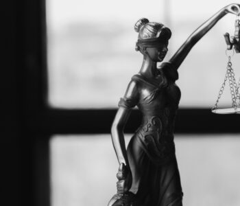 Decision idioms about choosing between different options